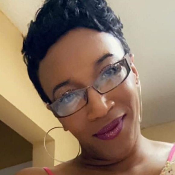 Meet your Posher, Chiquita - Picture 1 of 1